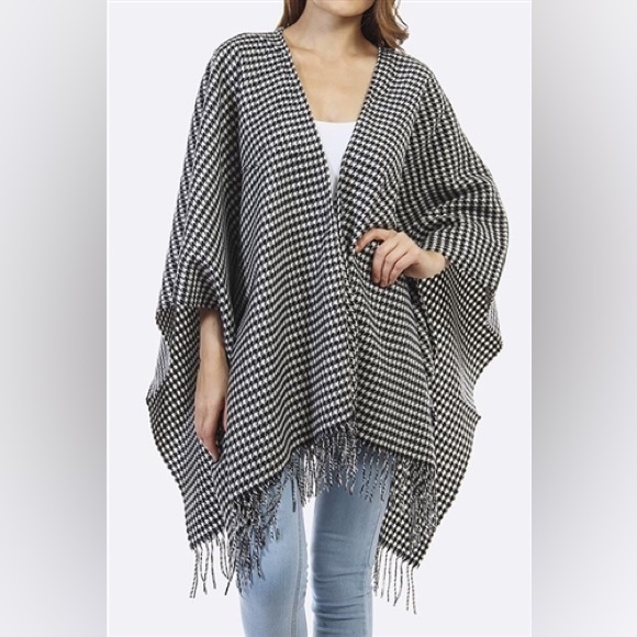 Sweaters - Houndstooth scarf poncho , brand new ! Super soft - One size!